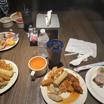 Joy Wok Super Buffet - Sushi, lo mein, Spring Roll, CF4. General Tso's Chicken - Buffets Near Me - Overland Park, Kansas Joy Wok Super Buffet - Sushi, lo mein, Spring Roll, CF4. General Tso's Chicken - Buffets Near Me - Overland Park, Kansas