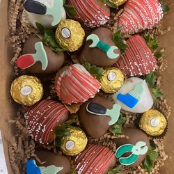 Bousquet’s Fruit Bouquets - Father's Day strawberries