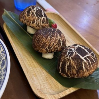 Din Soup Dumplings - mushroom bun - Dim Sum Near Me - Brooklyn, New York