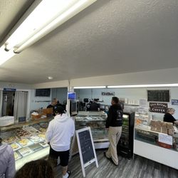 Beach Bakeshop - Busy busy