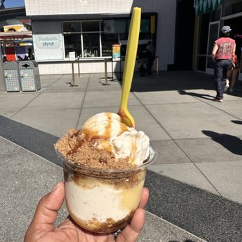 Happy Ice - 8/2026: 10/10 highly recommended! Peach cobbler! - Ice Cream & Frozen Yogurt Near Me - Anaheim, California Happy Ice - 8/2026: 10/10 highly recommended! Peach cobbler! - Ice Cream & Frozen Yogurt Near Me - Anaheim, California