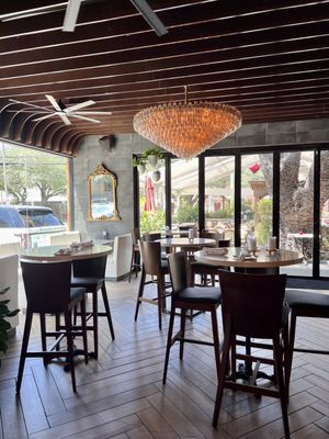 Ruggles Black by null