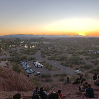 Hole-in-the-Rock - Hiking Near Me - Phoenix, Arizona