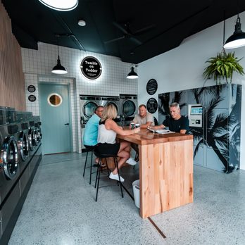 TUMBLE ON TEDDER - Laundromat Near Me - Main Beach, QLD