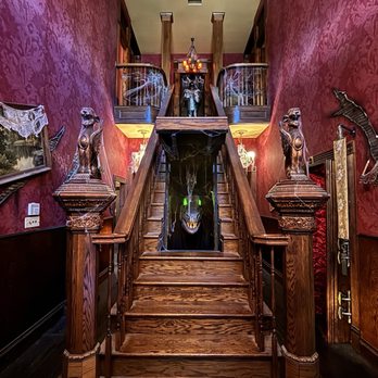 Munster Mansion - Haunted Houses Near Me - Waxahachie, Texas Munster Mansion - Haunted Houses Near Me - Waxahachie, Texas