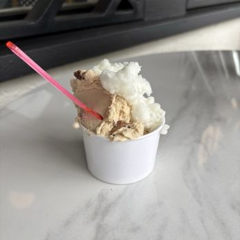 Cafe IZZI - Hazelnut/Lemon Gelato - Sandwiches Near Me - Los Angeles, California