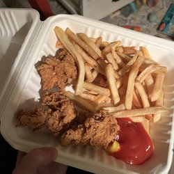Pub On Main - Chicken finger plate to go