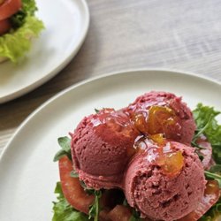 Bancone - Beet hummus Toast