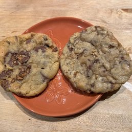 Chocolate chunk peanut butter and toffee cookies Chocolate chunk peanut butter and toffee cookies