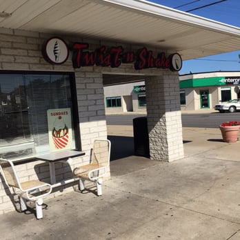Twist-n-Shake - Ice Cream & Frozen Yogurt Near Me - Elyria, Ohio