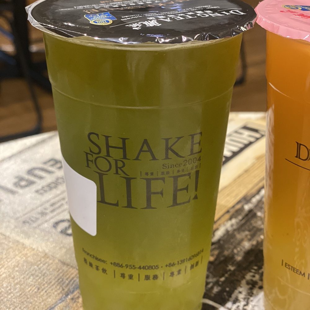 Ding Tea Johns Creek - My all time fav drink here: Kiwi Green Tea! - Coffee & Tea Near Me - Johns Creek, Georgia