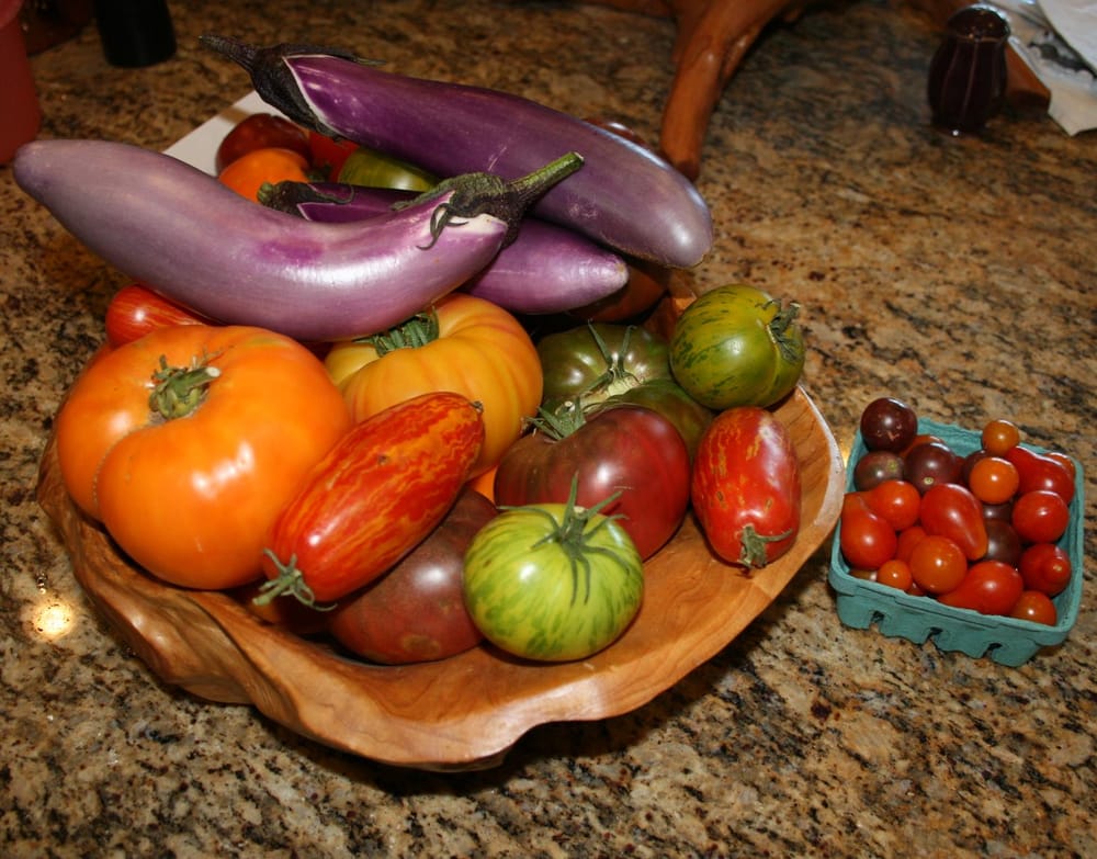 SunnysideLOCAL Produce and Nursery Logo