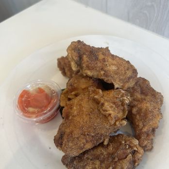 Spoon And Fork - sinigang wings - Filipino Near Me - Sacramento, California