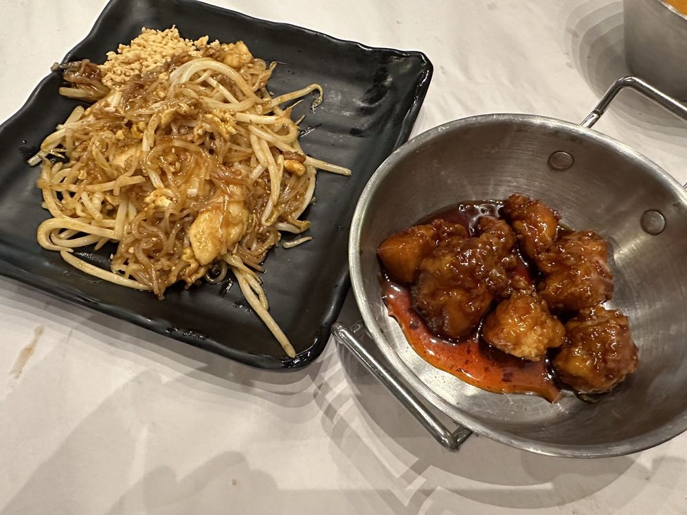 SPOON & FORK Updated September 2024 37 Photos & 11 Reviews 5860