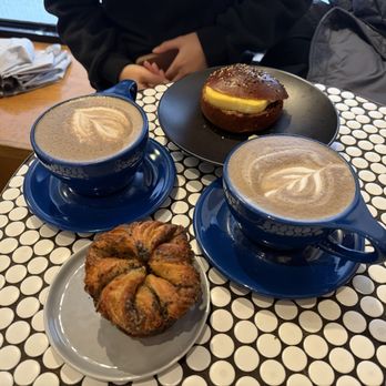 Bird & Branch Coffee Roasters - Hojicha latte - Coffee & Tea Near Me - New York, New York Bird & Branch Coffee Roasters - Hojicha latte - Coffee & Tea Near Me - New York, New York