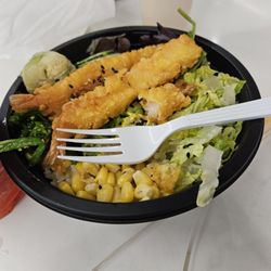 This food was super good, the workers were nice, and made food fast