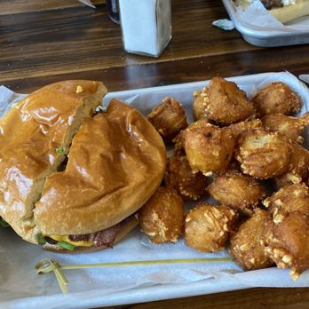 Burgaw Brewing - Burgaw Brew burger - Brewpubs Near Me - Burgaw, North Carolina
