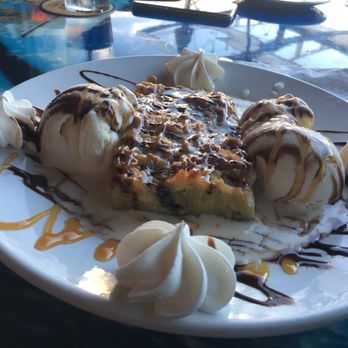 Buzzard's Roost Grill & Pub - Bread pudding a la mode - Seafood Near Me - Key Largo, Florida