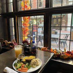 Vaughan's Public House - Meatloaf Dinner