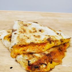 Kingcomo's Quesadillas - Saucy chick w/ teriyaki & sriracha