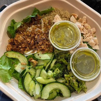 sweetgreen - Healthy Salads, Wraps, and Bowls - chicken pesto parm bowl sub hot sauce for lime cilantro vinaigrette - Salad Near Me - Austin, Texas sweetgreen - Healthy Salads, Wraps, and Bowls - chicken pesto parm bowl sub hot sauce for lime cilantro vinaigrette - Salad Near Me - Austin, Texas