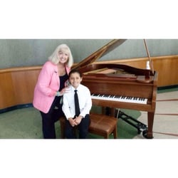 Culver City Music Center - Recital time with Ms.Pat
