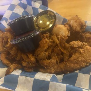 Happy Does Bar - Chicken Tendies basket - Bars Near Me - San Diego, California