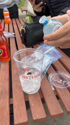 MR LIQUOR Store by null