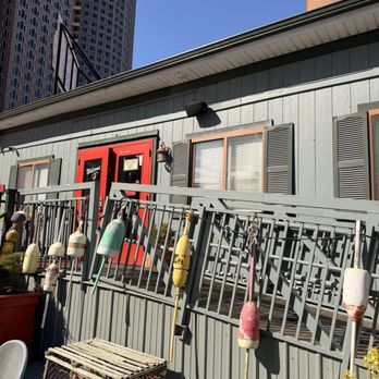 James Hook & Co - Outside - Seafood Near Me - Boston, Massachusetts