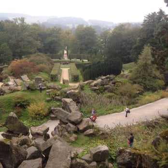 Chatsworth House - Landmarks & Historical Buildings Near Me