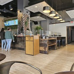 Gojo Poke Bowl & Boba Tea - Interior
