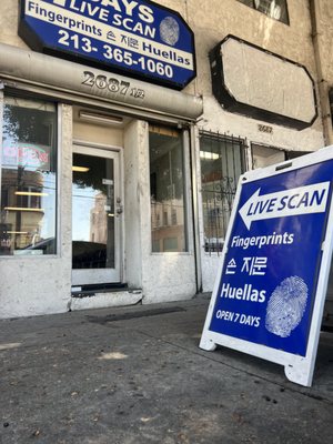 7 Days Livescan on Yelp