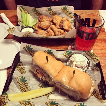 Bumsteads Pub - Great parm garlic wings and the Central Park sandwich. So good! Also shown the tastiest rekorderlig strawberry cider. My fave. - Sports Bars Near Me - Myrtle Beach, South Carolina