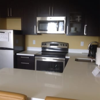 Residence Inn by Marriott Pullman - Swanky little kitchen - Hotels Near Me - Pullman, Washington Residence Inn by Marriott Pullman - Swanky little kitchen - Hotels Near Me - Pullman, Washington
