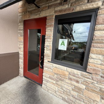 Chili's - To go entrance - Bars Near Me - Louisville, Kentucky