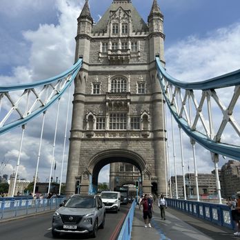 Tower Bridge - Landmarks & Historical Buildings Near Me - London, XGL Tower Bridge - Landmarks & Historical Buildings Near Me - London, XGL
