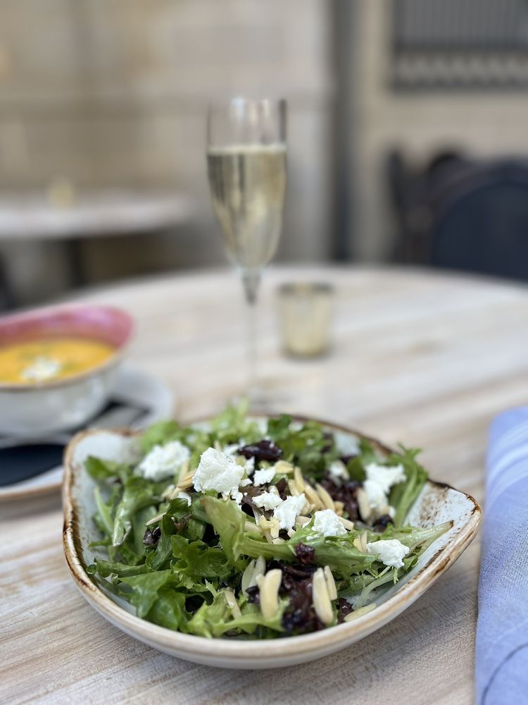 DILWORTH TASTING ROOM 194 Photos & 72 Reviews 4905 Ashley Park Ln