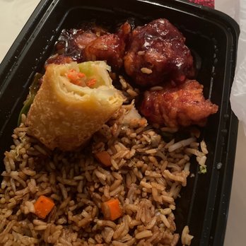 China Star - Orange chicken, vegetable fried rice & an egg roll. - Chinese Near Me - Fort Lauderdale, Florida China Star - Orange chicken, vegetable fried rice & an egg roll. - Chinese Near Me - Fort Lauderdale, Florida