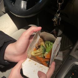 Grand 38 Restaurant & Lunch - Beef with broccoli in a rice container???