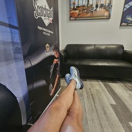 Here I'm wearing my 4th pair of Brooks.