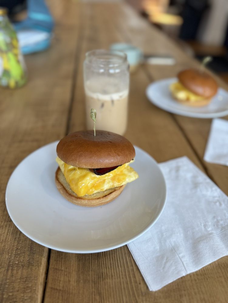 CATFACE CAFE Updated August 2024 45 Photos & 21 Reviews 17 Alfred