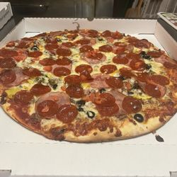 Cavataio's Restaurant & Pizzeria - 18" Vinnie Special Pizza