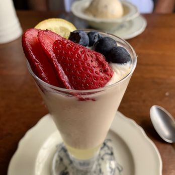 King's Arms Tavern - Syllabub - Southern Near Me - Williamsburg, Virginia King's Arms Tavern - Syllabub - Southern Near Me - Williamsburg, Virginia