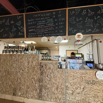 La di da Pizza - Pizza Near Me - Burlington, Vermont La di da Pizza - Pizza Near Me - Burlington, Vermont