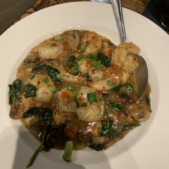 Local Goat - Shrimp & Grits - New American Near Me - Pigeon Forge, Tennessee