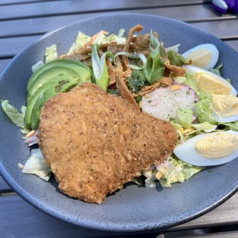 White Spot - Chicken Cobb salad - Canadian (New) Near Me - Burnaby, British Columbia White Spot - Chicken Cobb salad - Canadian (New) Near Me - Burnaby, British Columbia