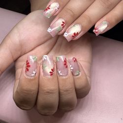 La Jolie Nails And Spa