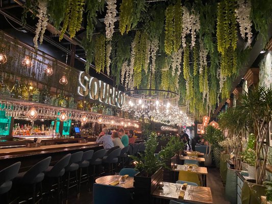 Sourbon Kitchen & Bar by null