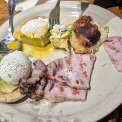 Five Furlongs - 10-11-26 Poached eggs, avocado on an English muffin with back bacon and a potato pancake.  Excellent.