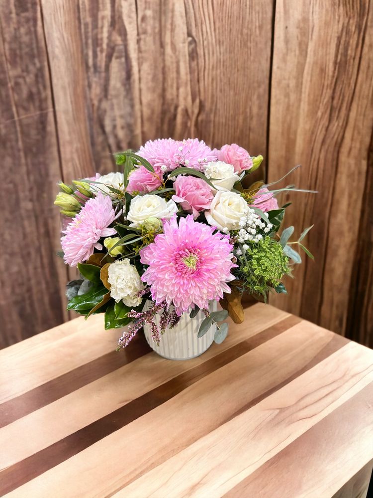 FLOWERS A BUNCH Shop 39 271 Queen St, Campbelltown New South Wales